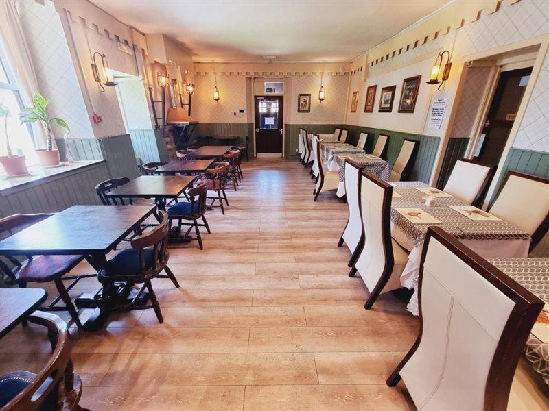 Roy Bridge Hotel Ройбридж Екстериор снимка
